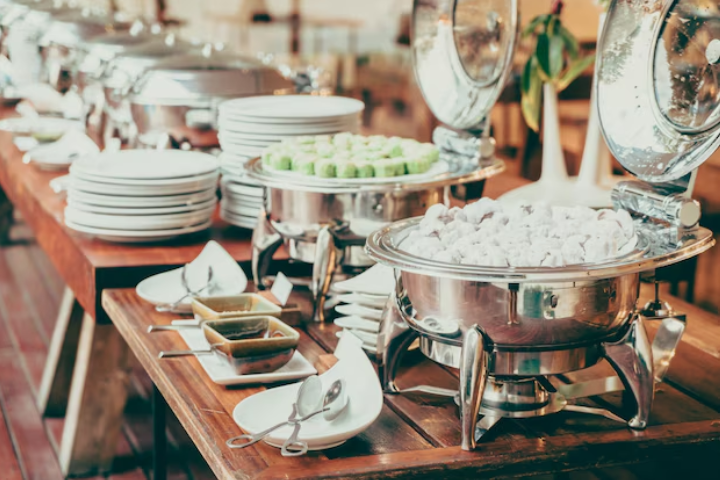 Buffet Style Catering: How Chafing Dishes Elevate Your Dining Experience